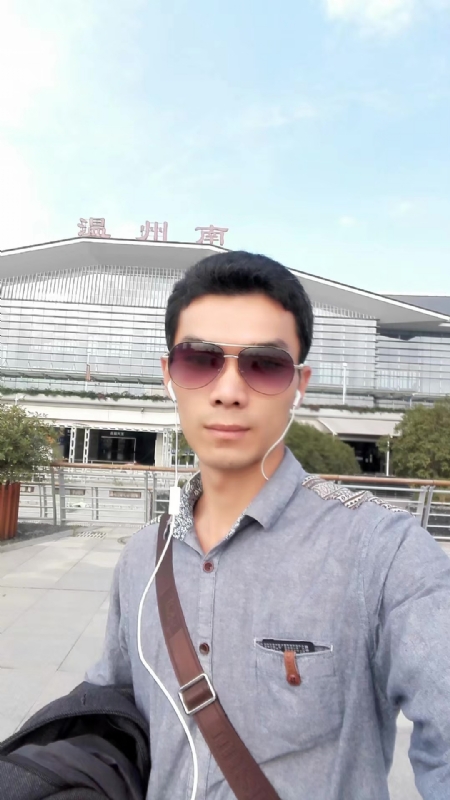 错把真心喂了狗的第三张照片--闽清相亲网